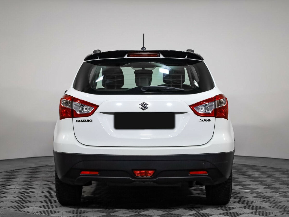Купить Suzuki SX4 с пробегом. Фото: #4