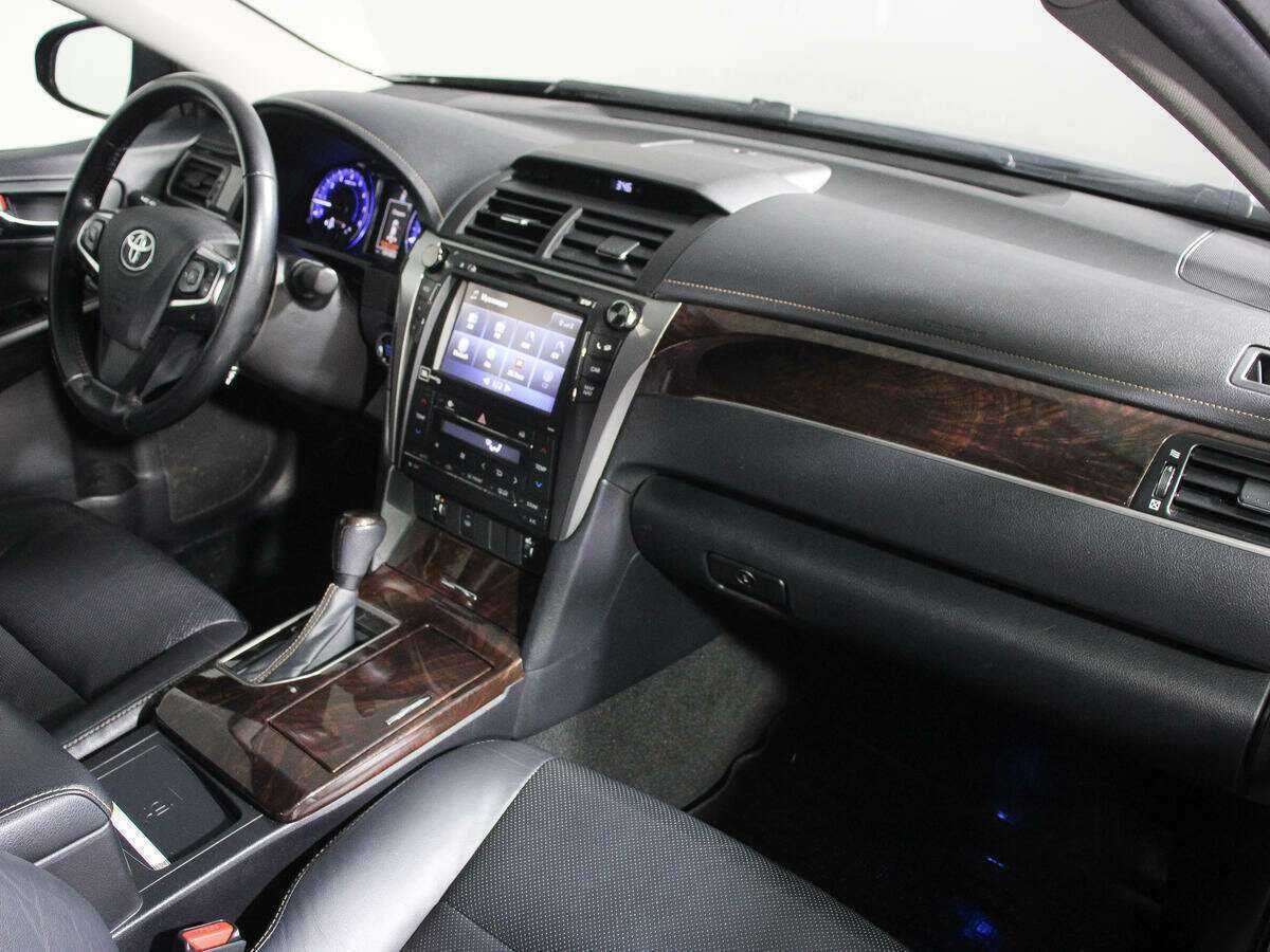 Купить Toyota Camry с пробегом. Фото: #8