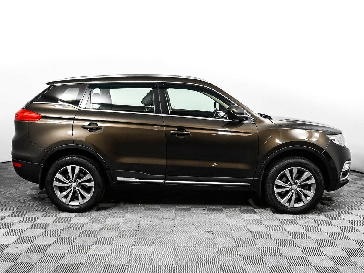Купить Geely Atlas с пробегом. Фото: #3