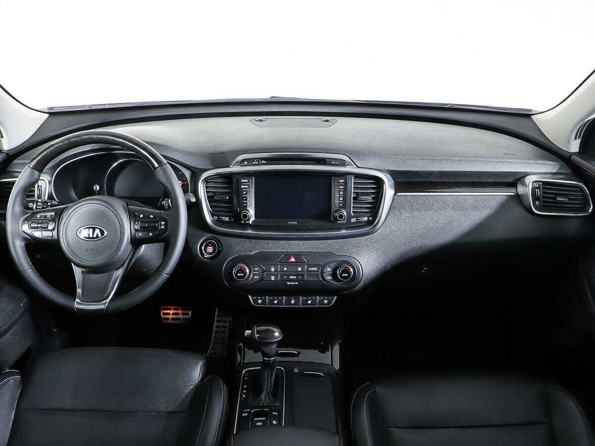 Купить Kia Sorento с пробегом. Фото: #11