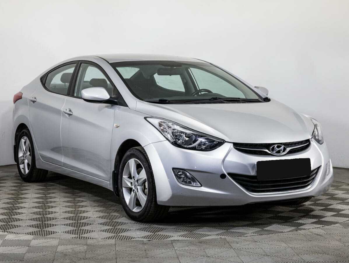 Купить Hyundai Elantra с пробегом. Фото: #2