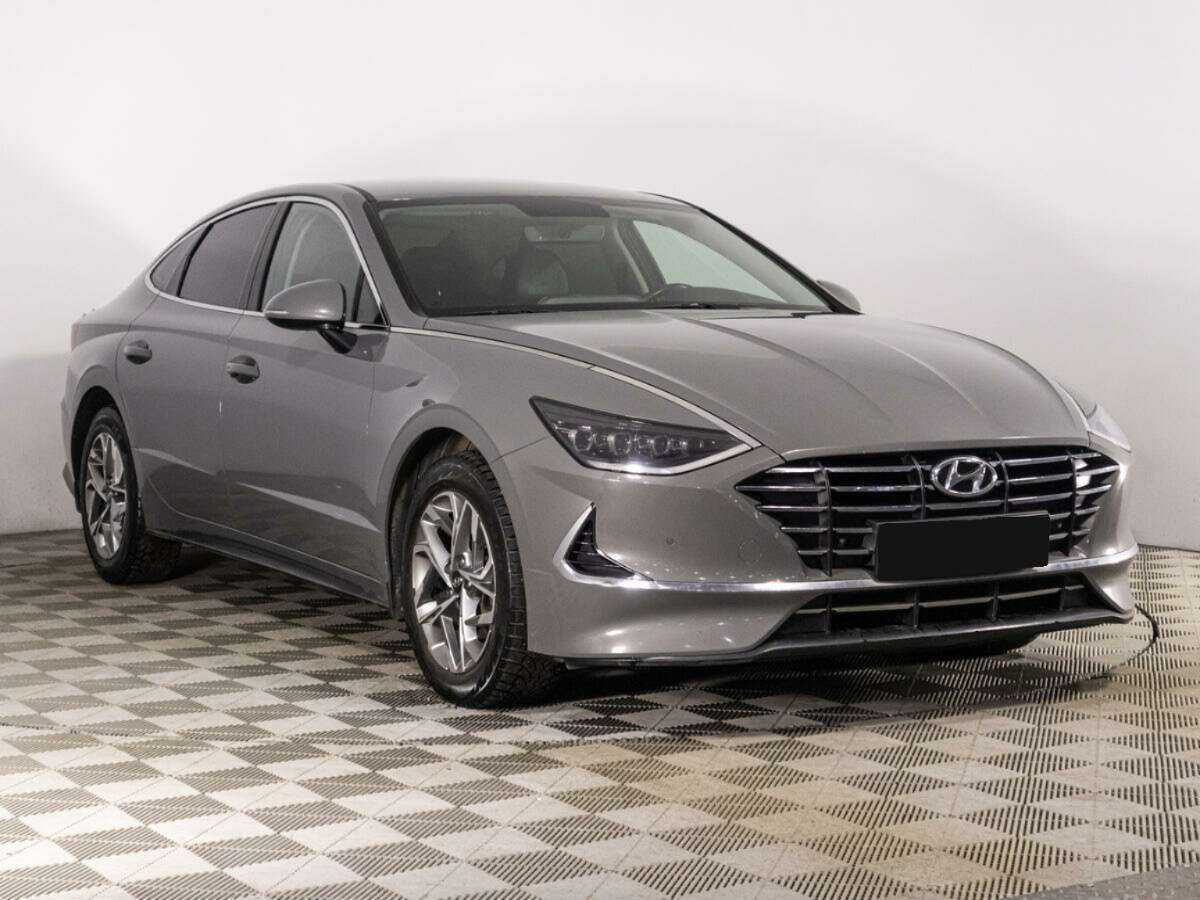 Купить Hyundai Sonata с пробегом. Фото: #2