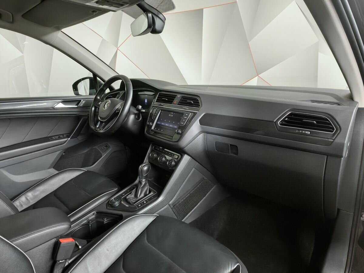 Купить Volkswagen Tiguan с пробегом. Фото: #7