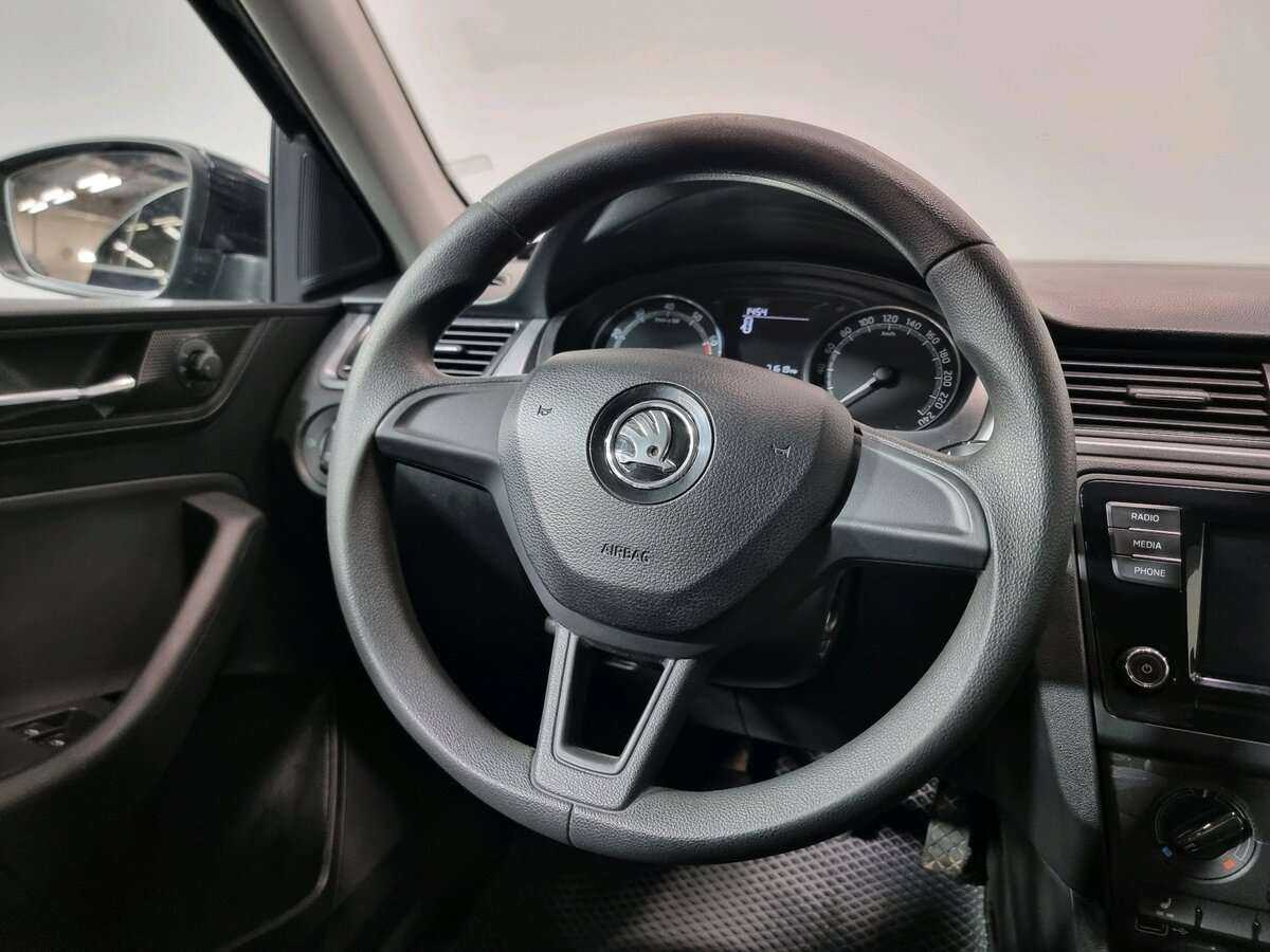 Купить Skoda Rapid с пробегом. Фото: #11