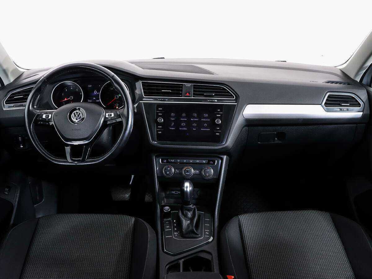 Купить Volkswagen Tiguan с пробегом. Фото: #9