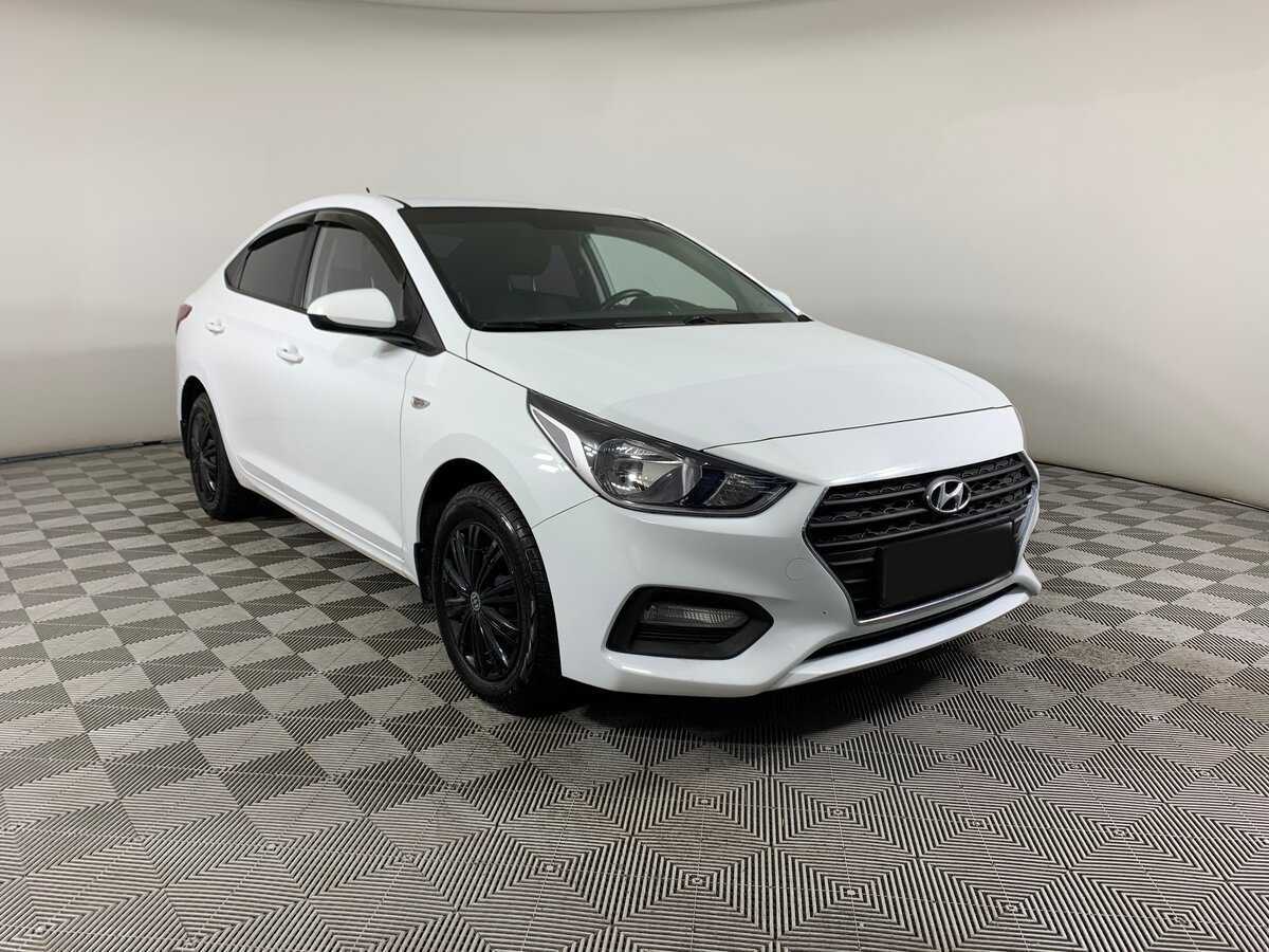 Купить Hyundai Solaris с пробегом. Фото: #2