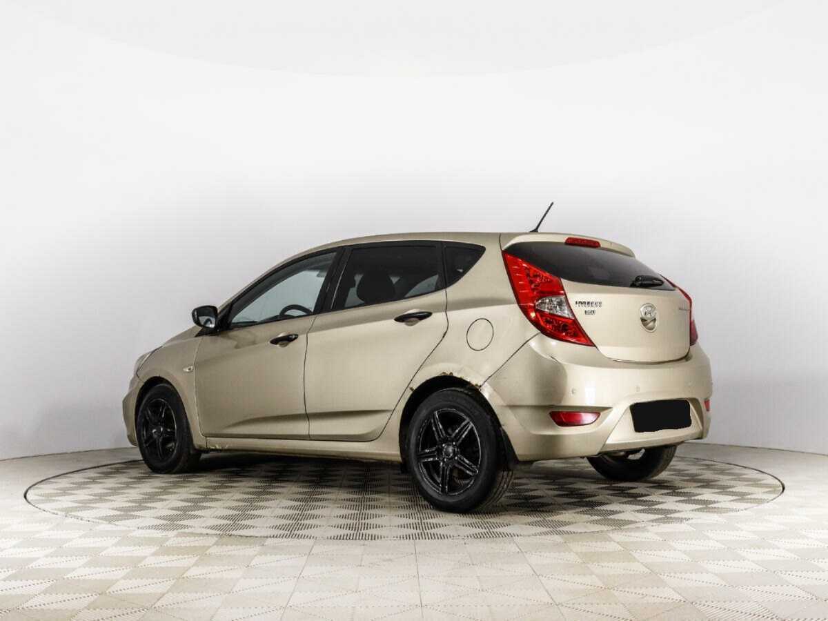 Купить Hyundai Solaris с пробегом. Фото: #6