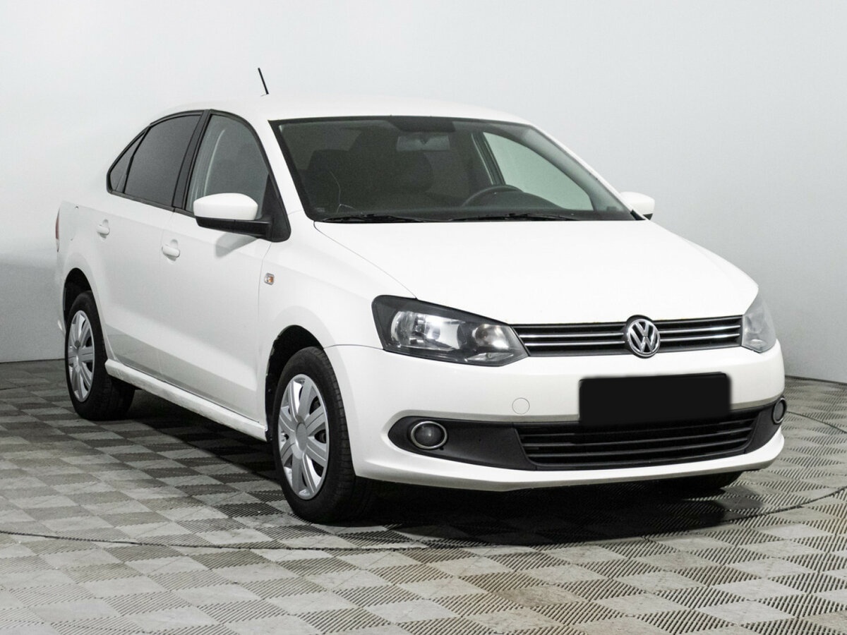 Купить Volkswagen Polo с пробегом. Фото: #2