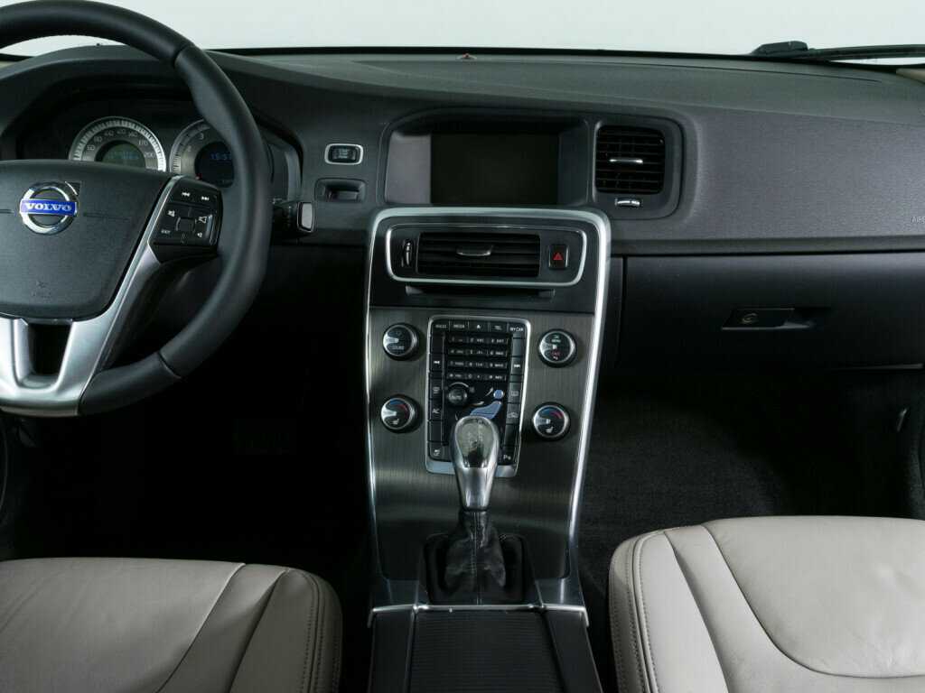Купить Volvo S60 с пробегом. Фото: #7