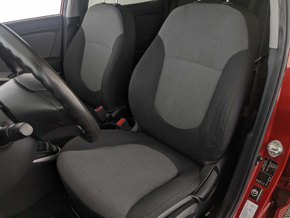 Купить Hyundai Solaris с пробегом. Фото: #15