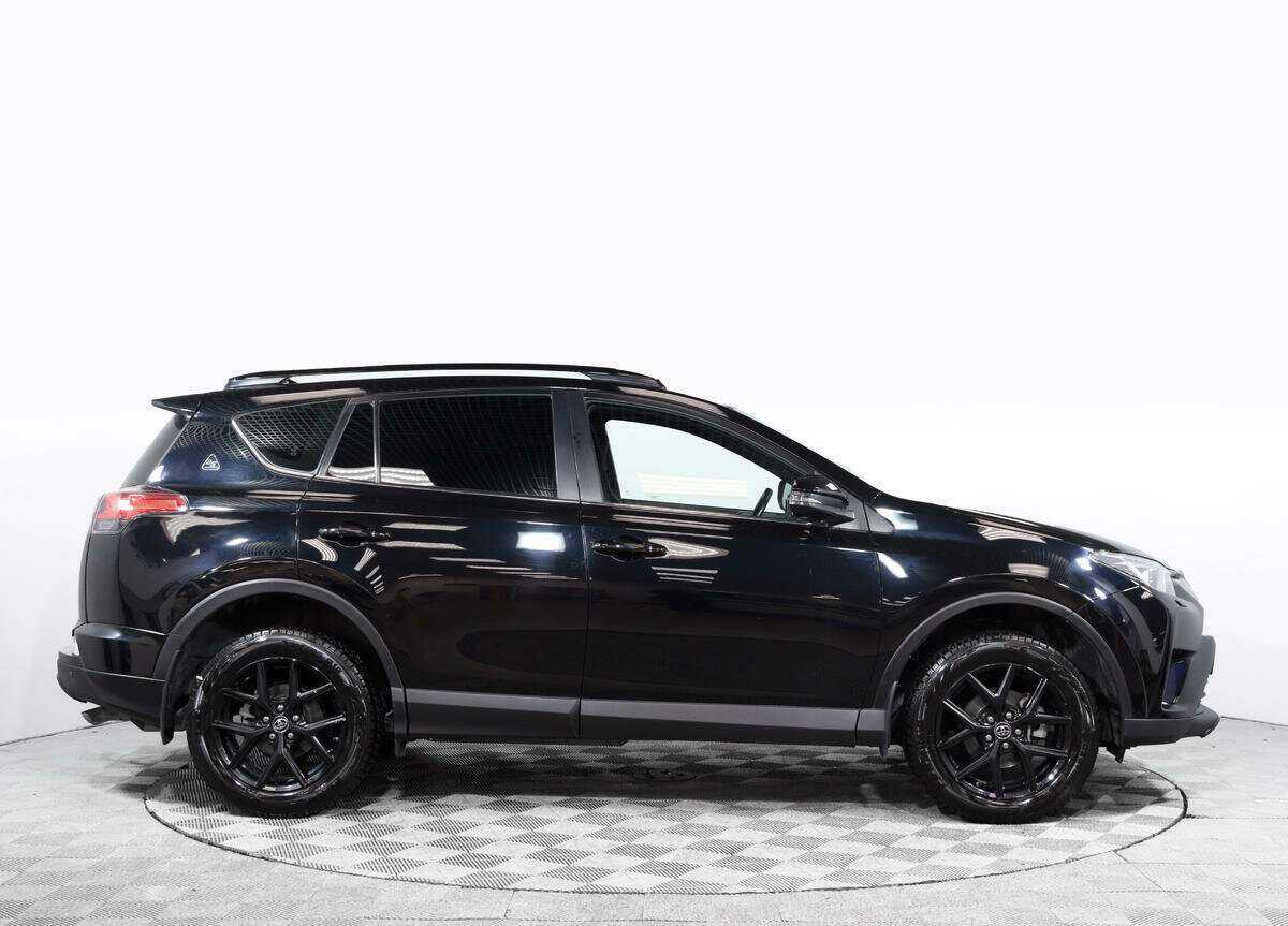 Купить Toyota RAV4 с пробегом. Фото: #2