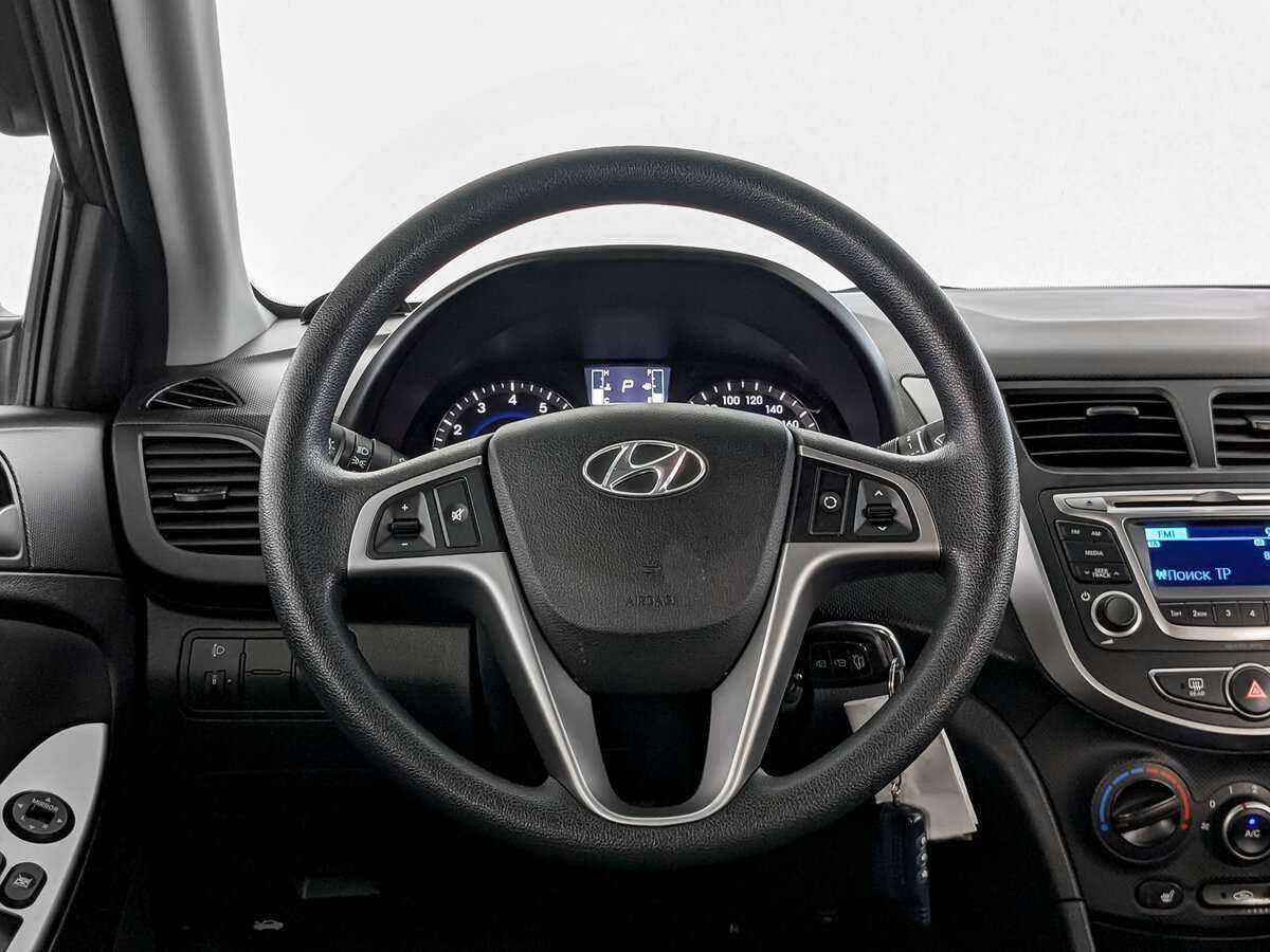 Купить Hyundai Solaris с пробегом. Фото: #16