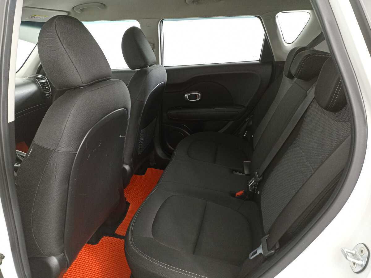Купить Kia Soul с пробегом. Фото: #11