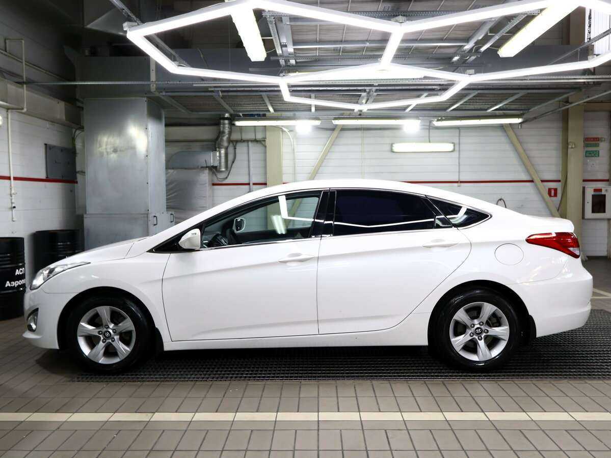 Купить Hyundai i40 с пробегом. Фото: #4