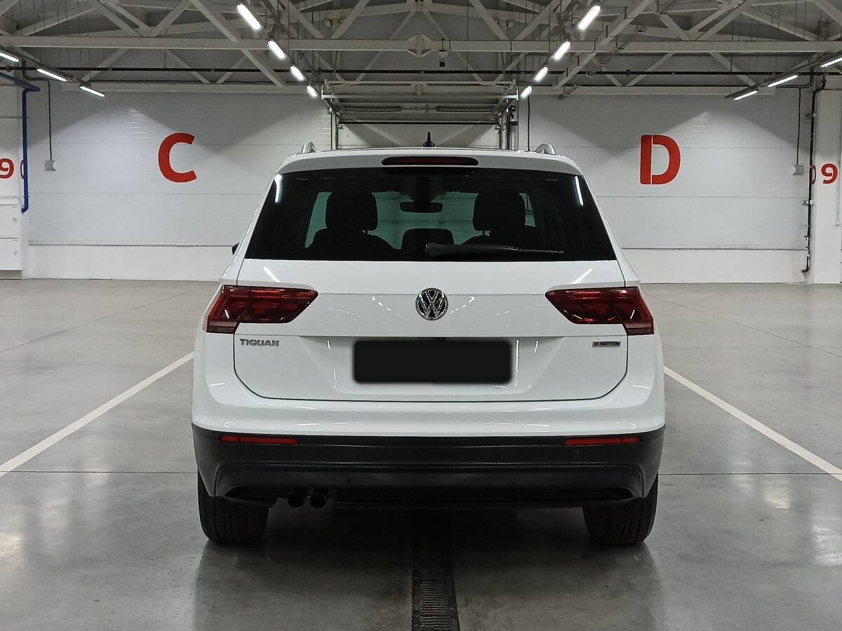 Купить Volkswagen Tiguan с пробегом. Фото: #5