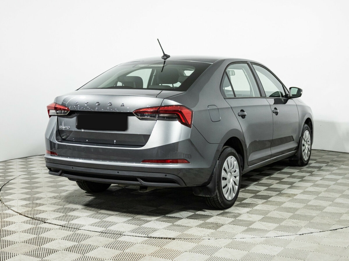 Купить Skoda Rapid с пробегом. Фото: #4