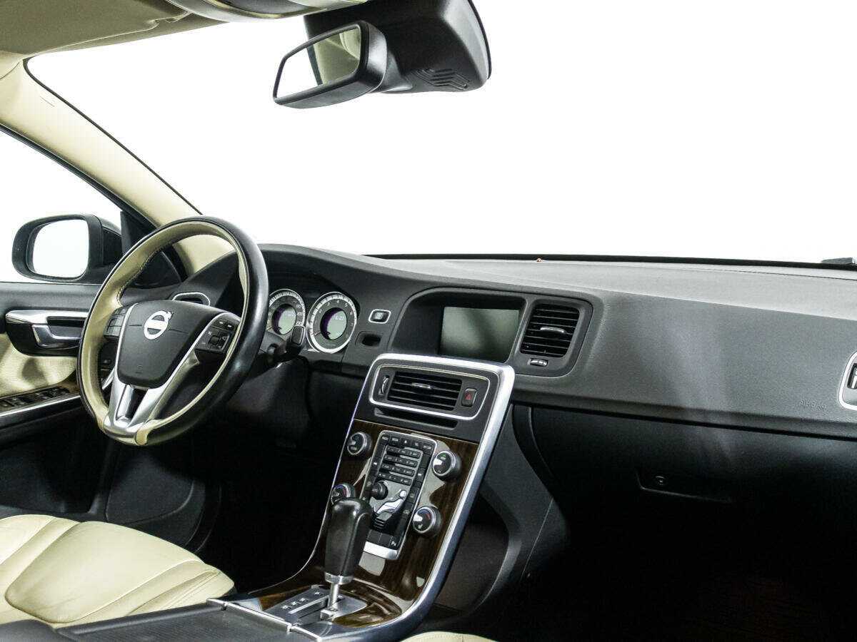 Купить Volvo S60 с пробегом. Фото: #8