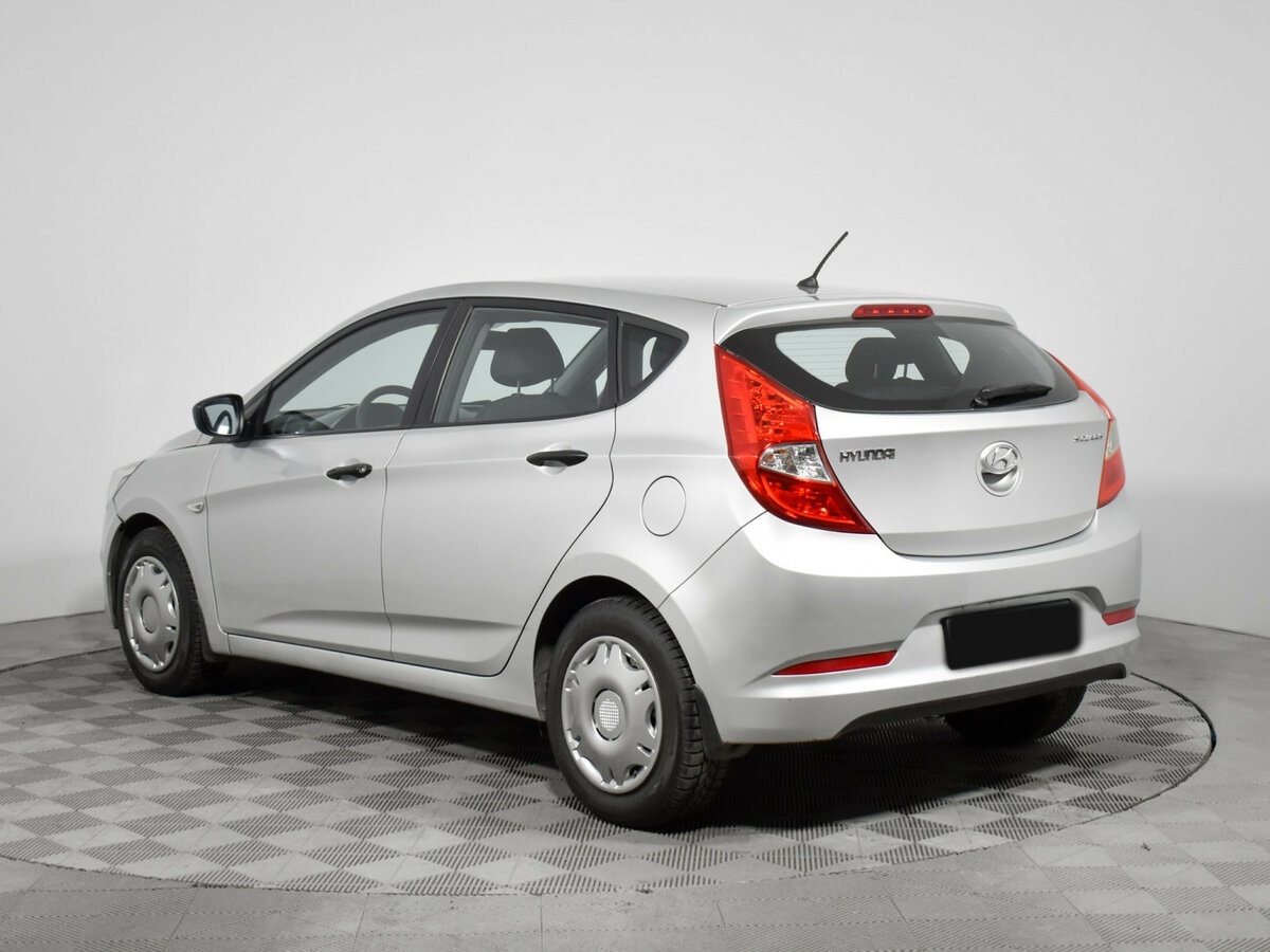 Купить Hyundai Solaris с пробегом. Фото: #6