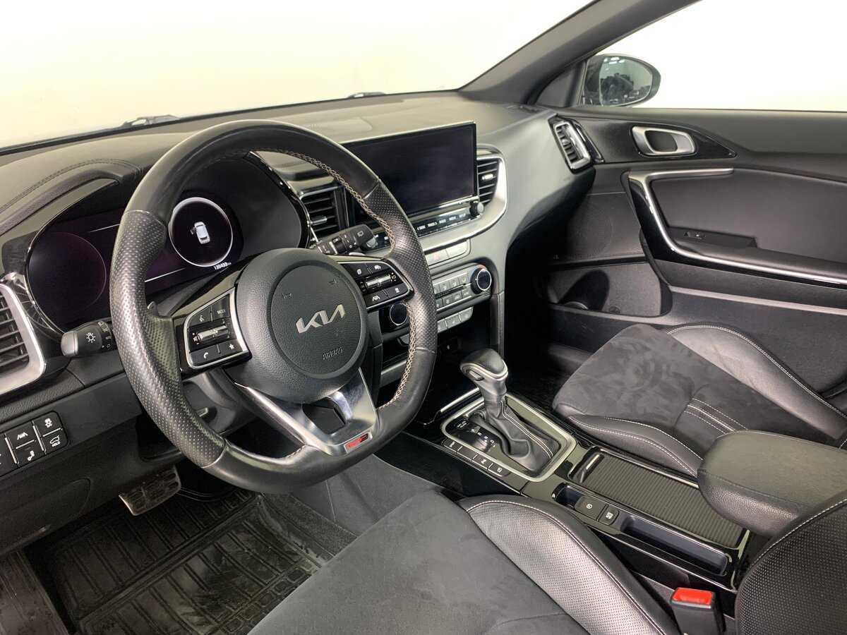Купить Kia Ceed с пробегом. Фото: #11