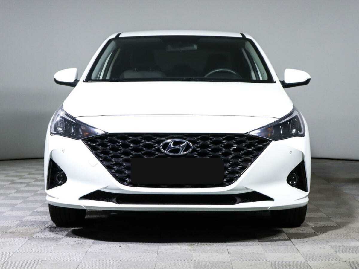 Купить Hyundai Solaris с пробегом. Фото: #1