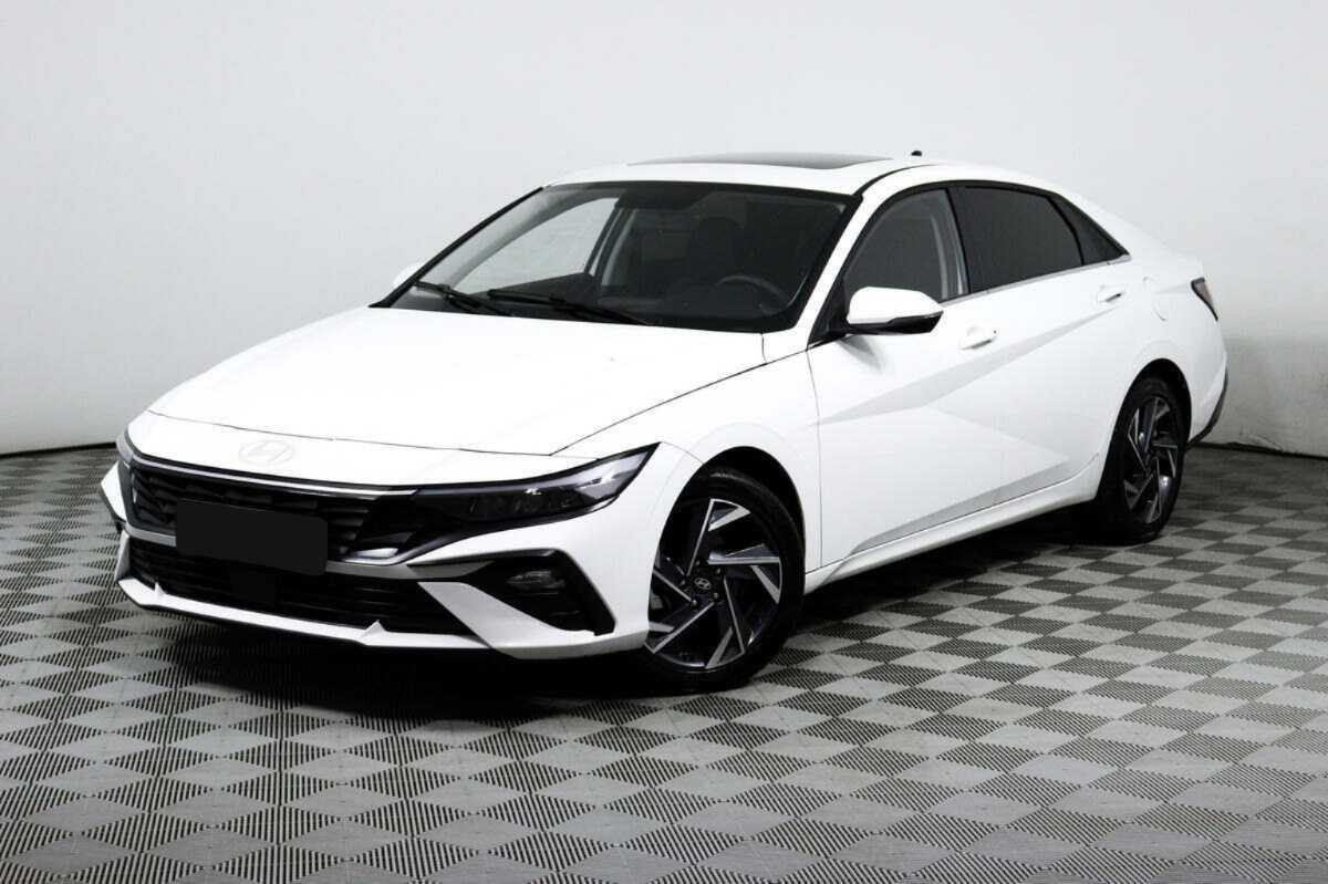 Купить Hyundai Elantra с пробегом. Посмотреть фото