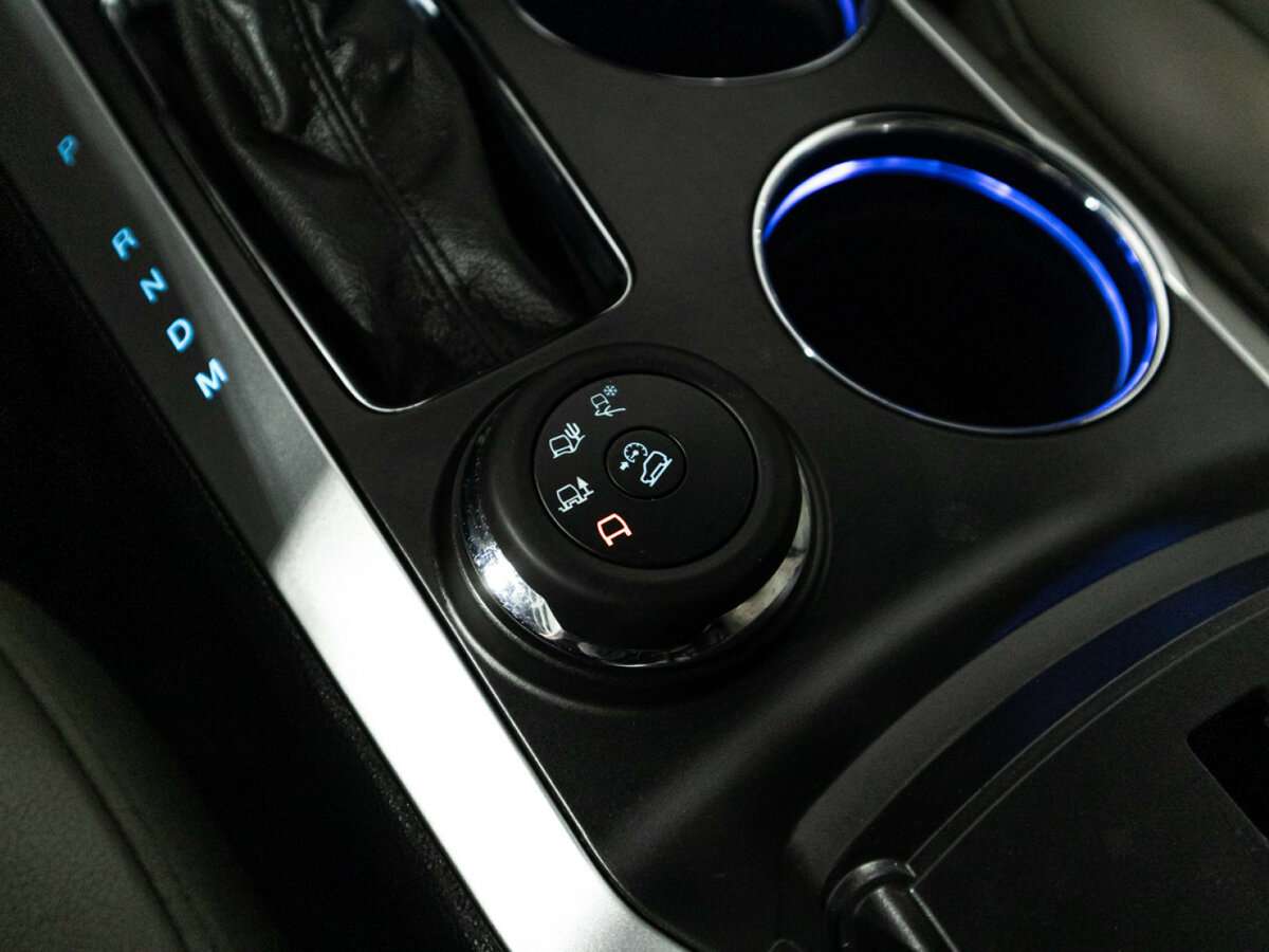 Купить Ford Explorer с пробегом. Фото: #17