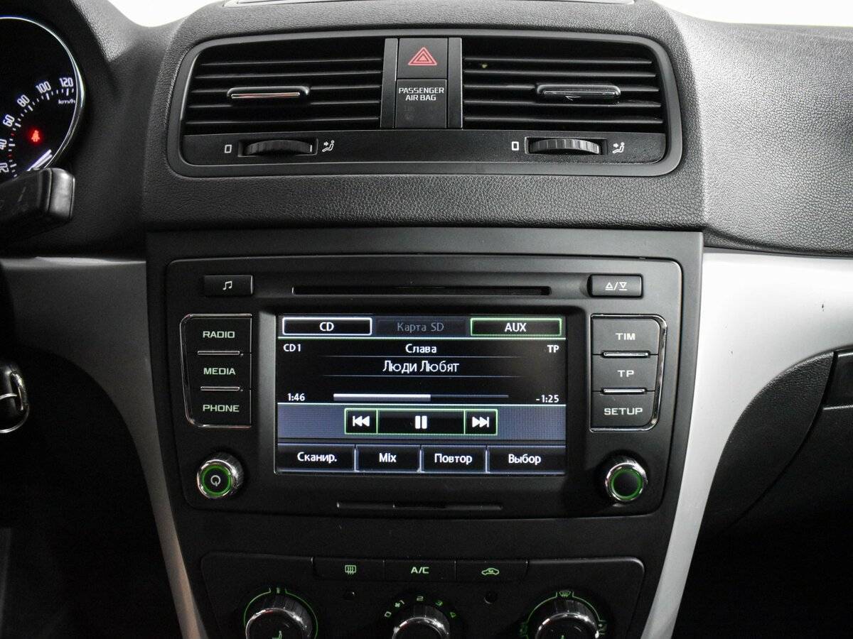 Купить Skoda Yeti с пробегом. Фото: #12