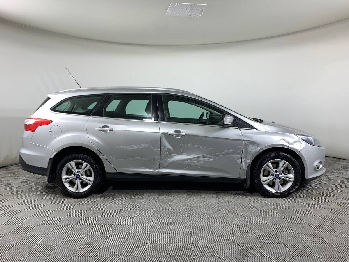 Купить Ford Focus с пробегом. Фото: #3