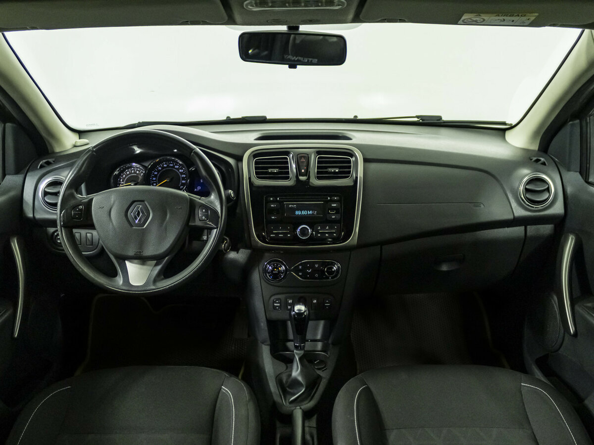 Купить Renault Sandero с пробегом. Фото: #12