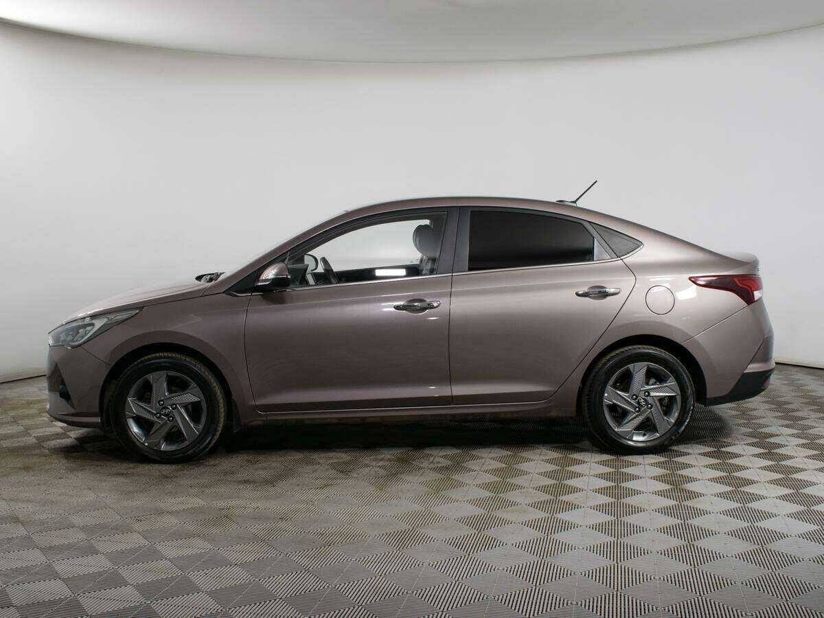 Купить Hyundai Solaris с пробегом. Фото: #7