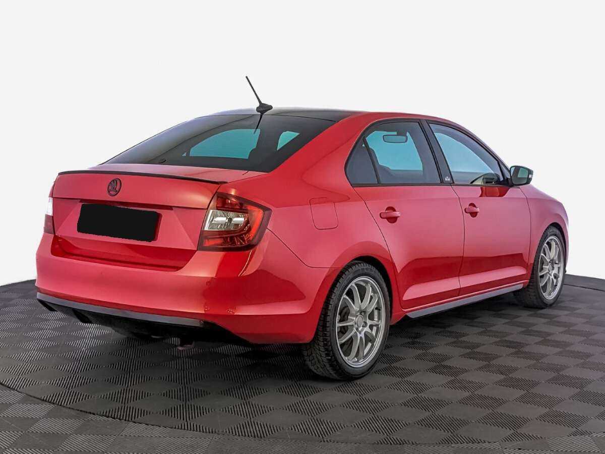 Купить Skoda Rapid с пробегом. Фото: #4