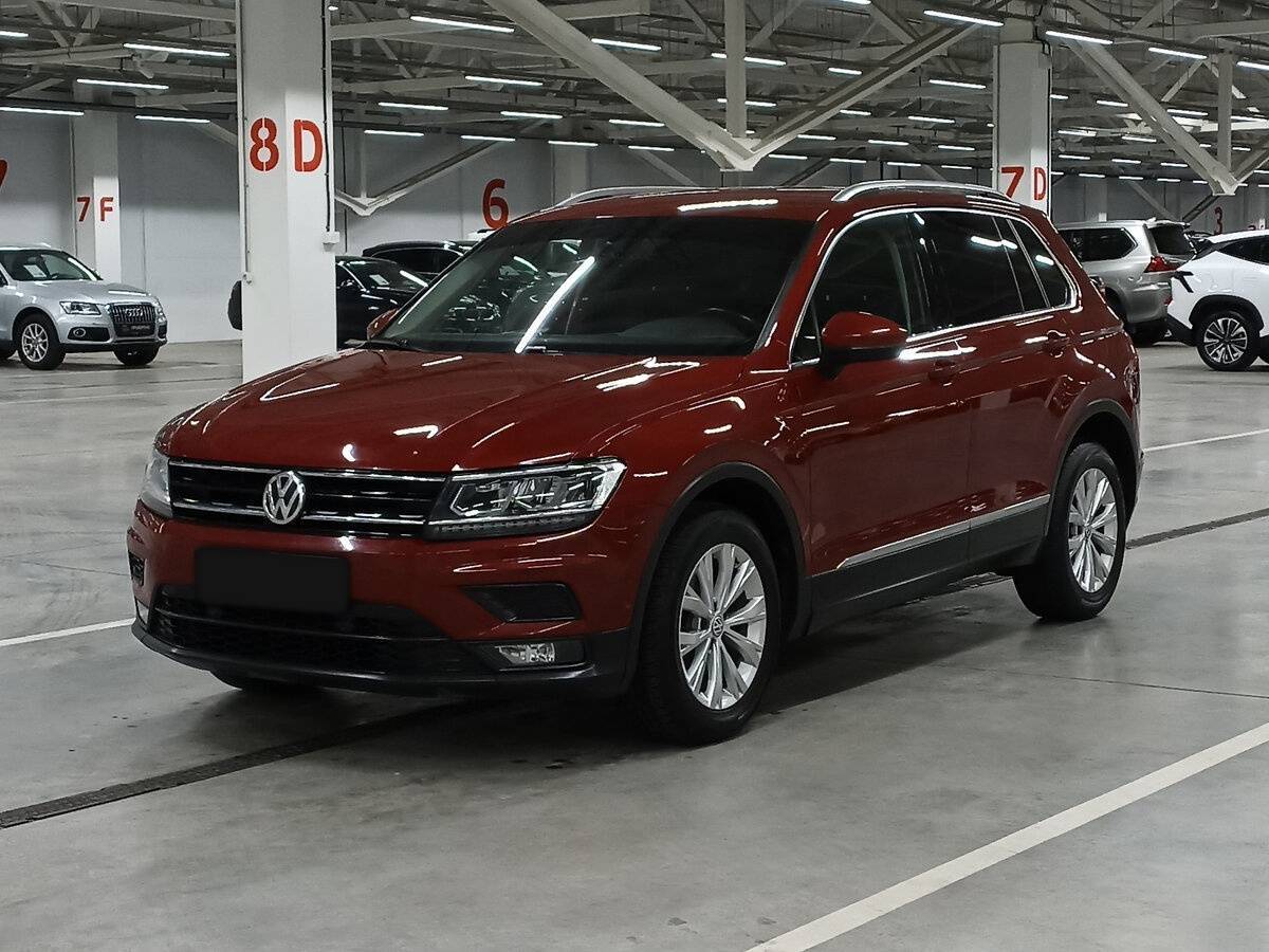 Купить Volkswagen Tiguan с пробегом. Посмотреть фото
