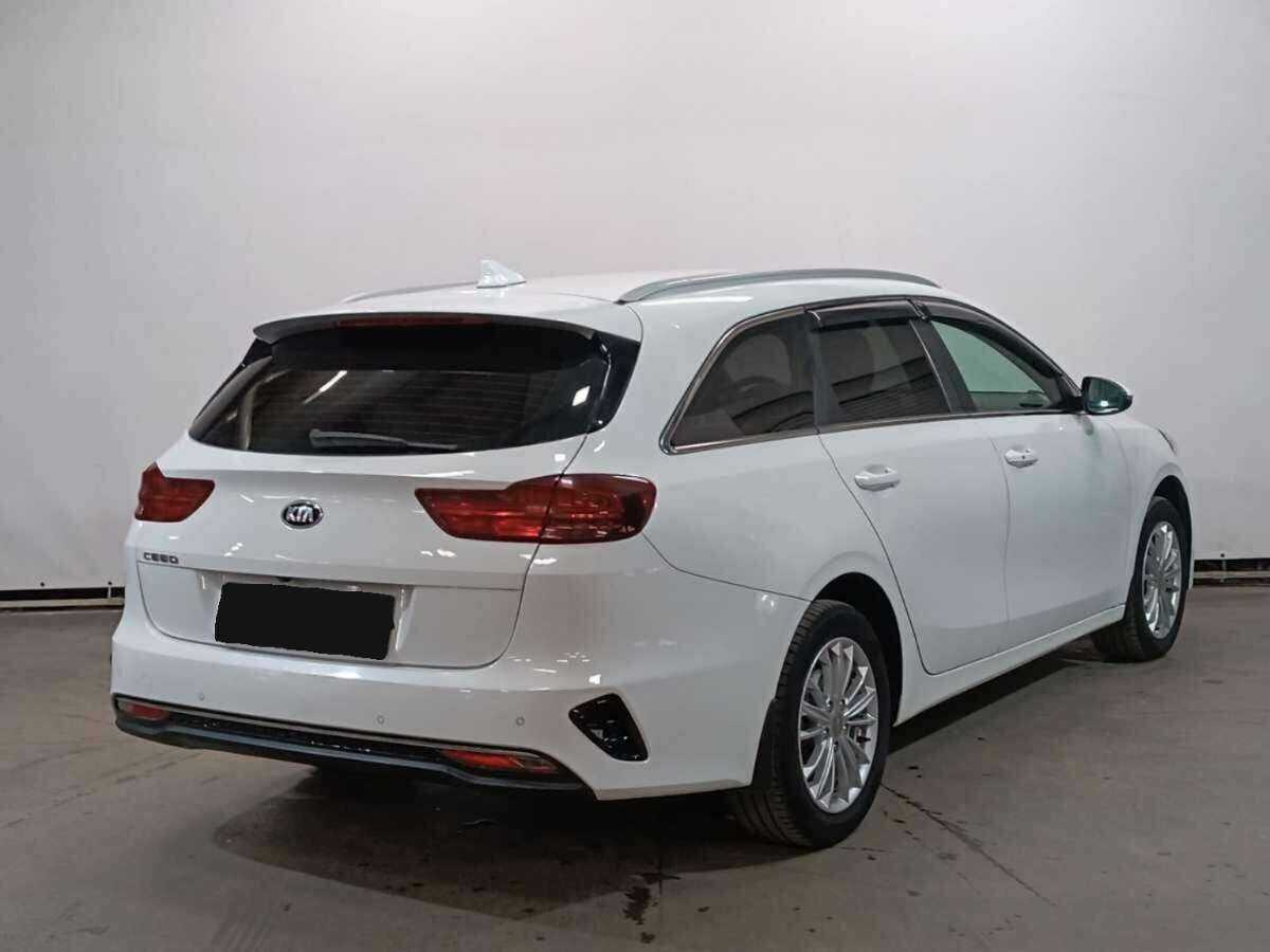 Купить Kia Ceed с пробегом. Фото: #4