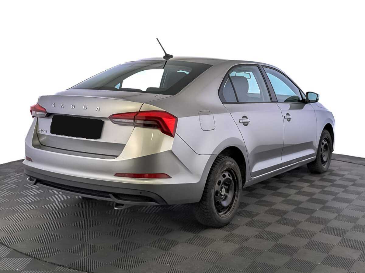 Купить Skoda Rapid с пробегом. Фото: #4