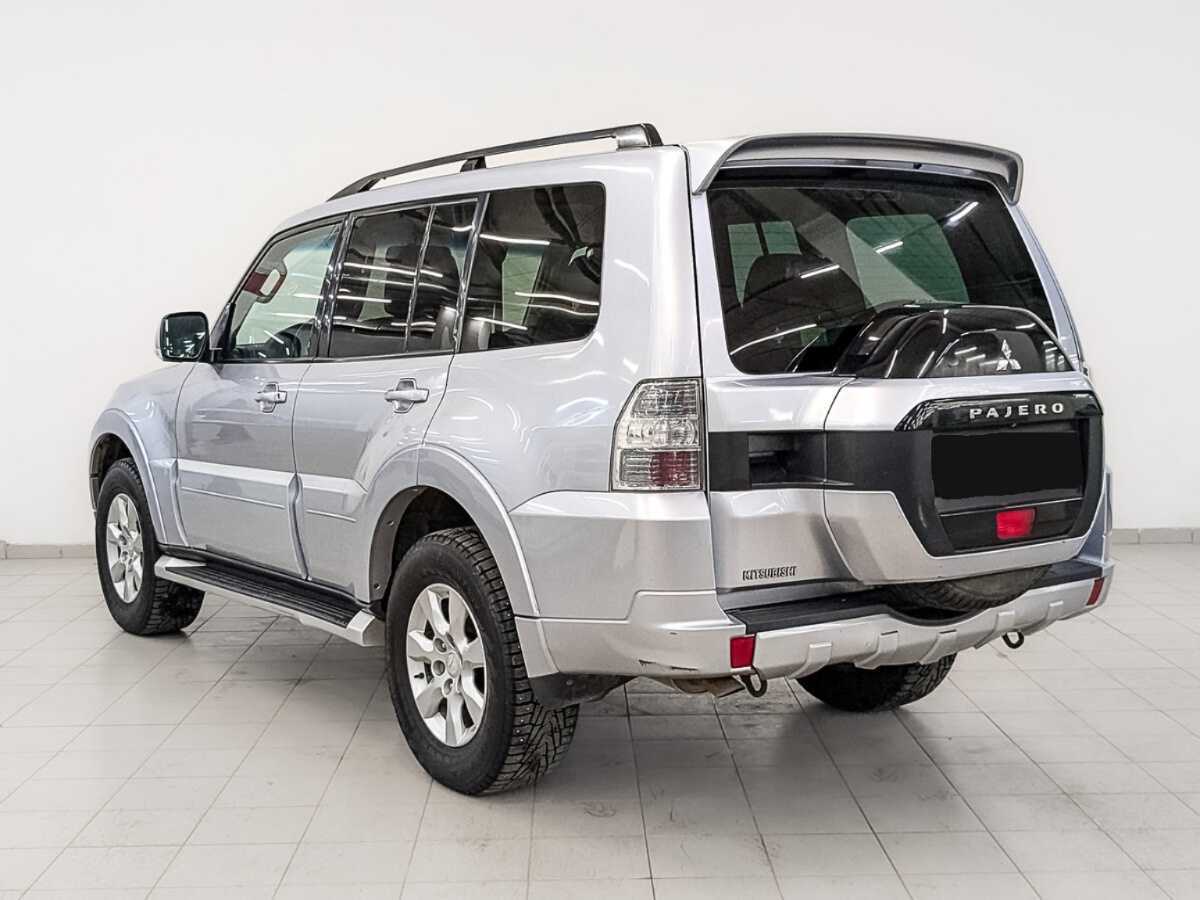 Купить Mitsubishi Pajero с пробегом. Фото: #6