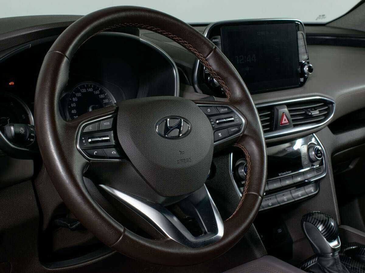 Купить Hyundai Santa Fe с пробегом. Фото: #17