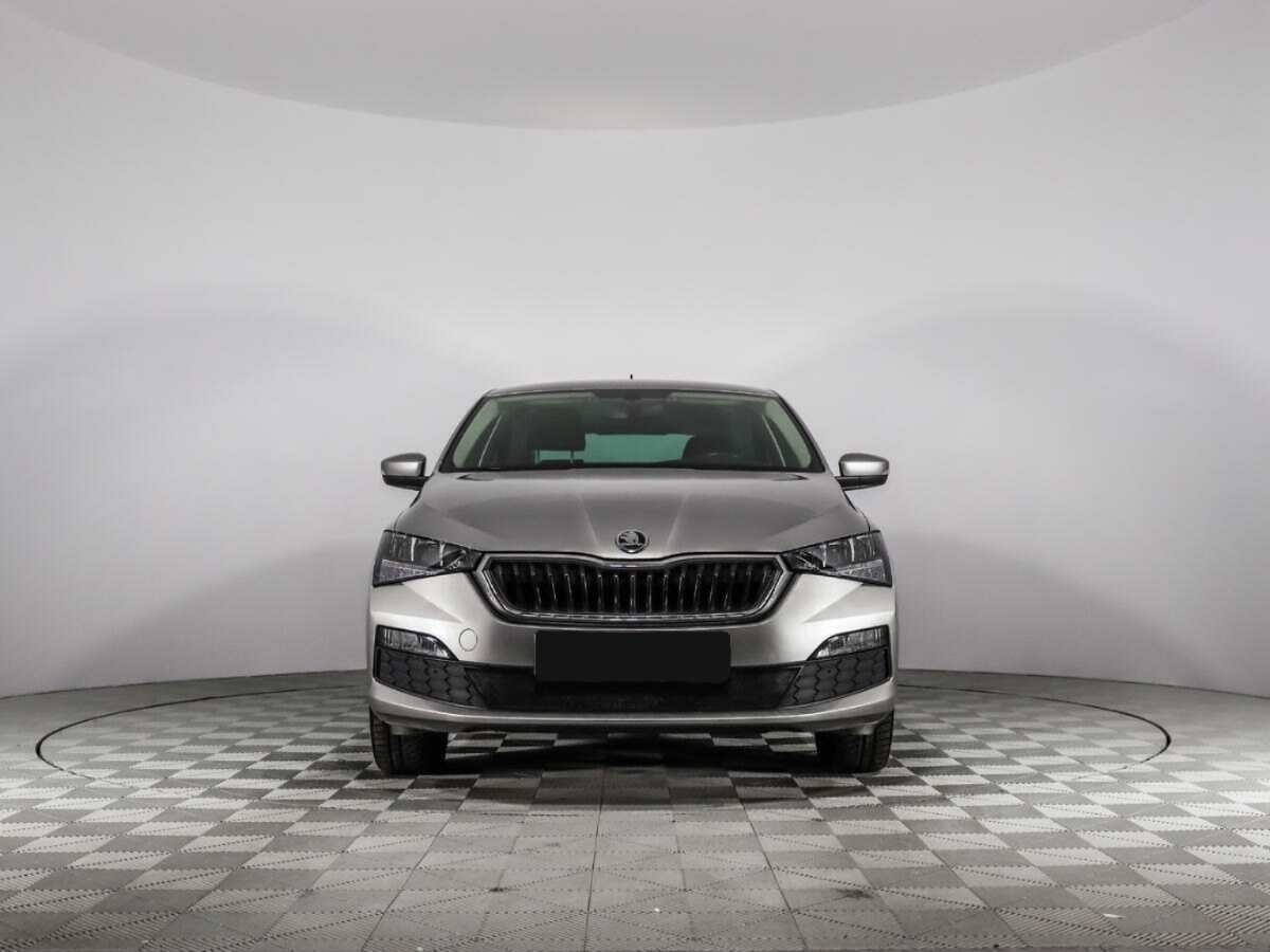 Купить Skoda Rapid с пробегом. Фото: #1