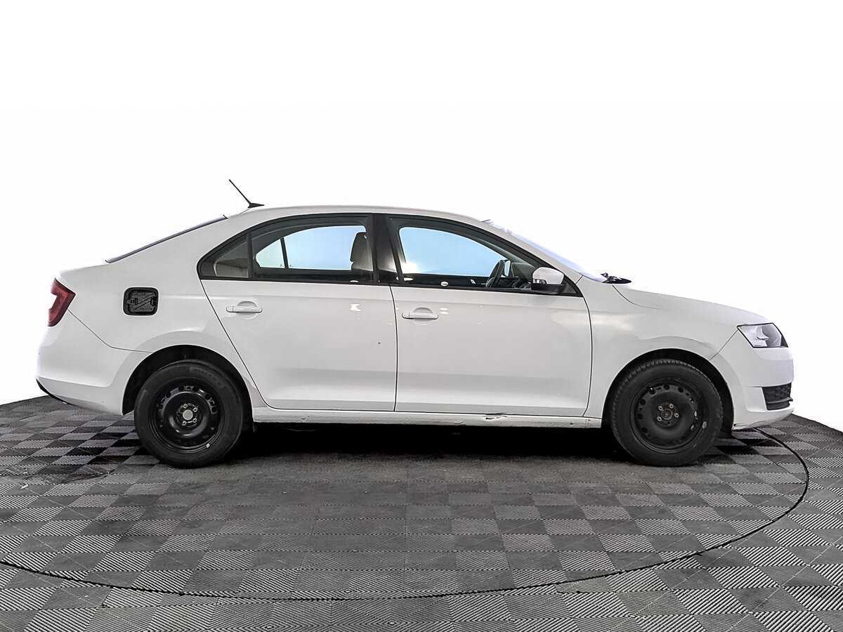 Купить Skoda Rapid с пробегом. Фото: #3