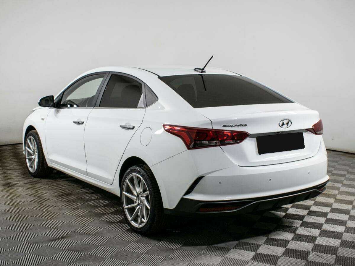 Купить Hyundai Solaris с пробегом. Посмотреть фото