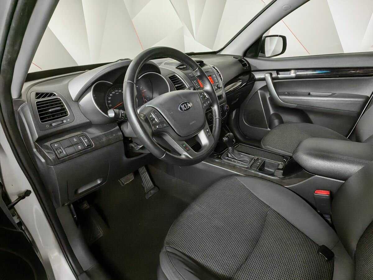 Купить Kia Sorento с пробегом. Фото: #13