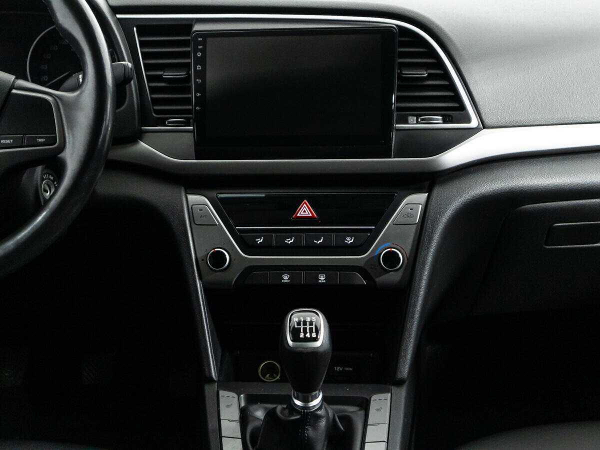 Купить Hyundai Elantra с пробегом. Фото: #13