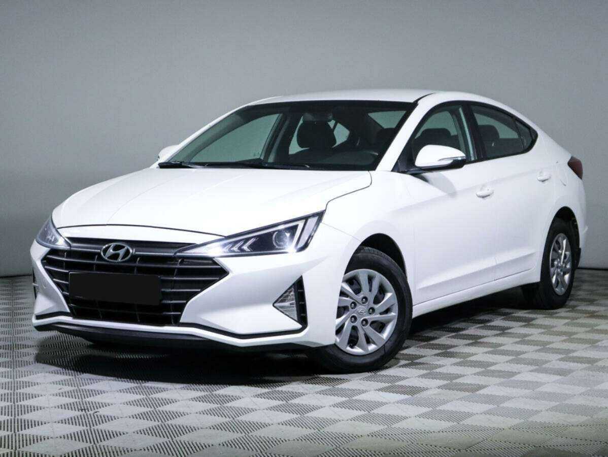 Купить Hyundai Elantra с пробегом. Посмотреть фото