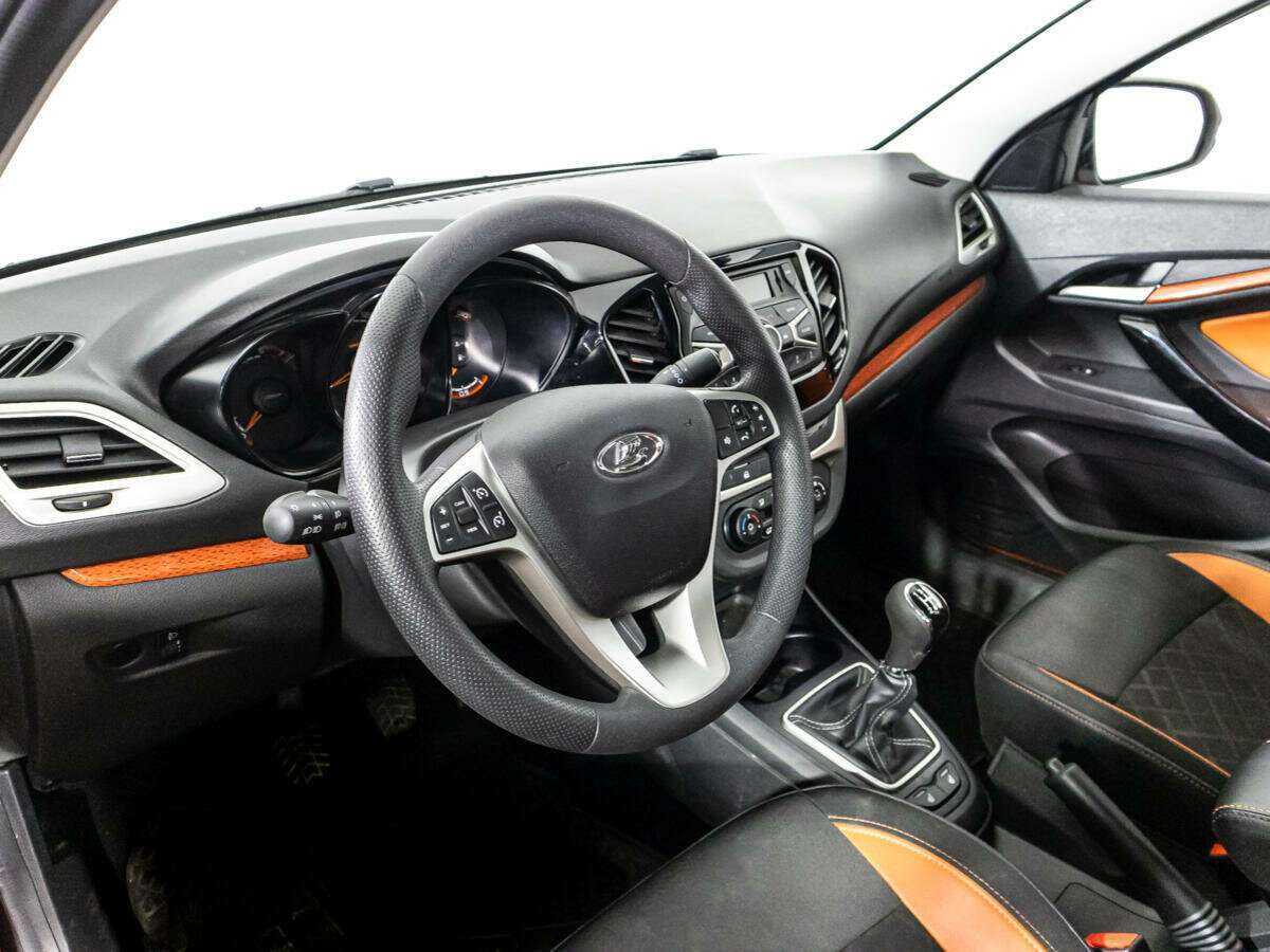 Купить Lada (ВАЗ) Vesta с пробегом. Фото: #10