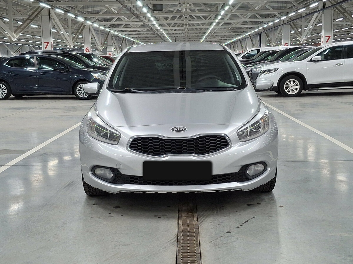 Купить Kia Ceed с пробегом. Фото: #1