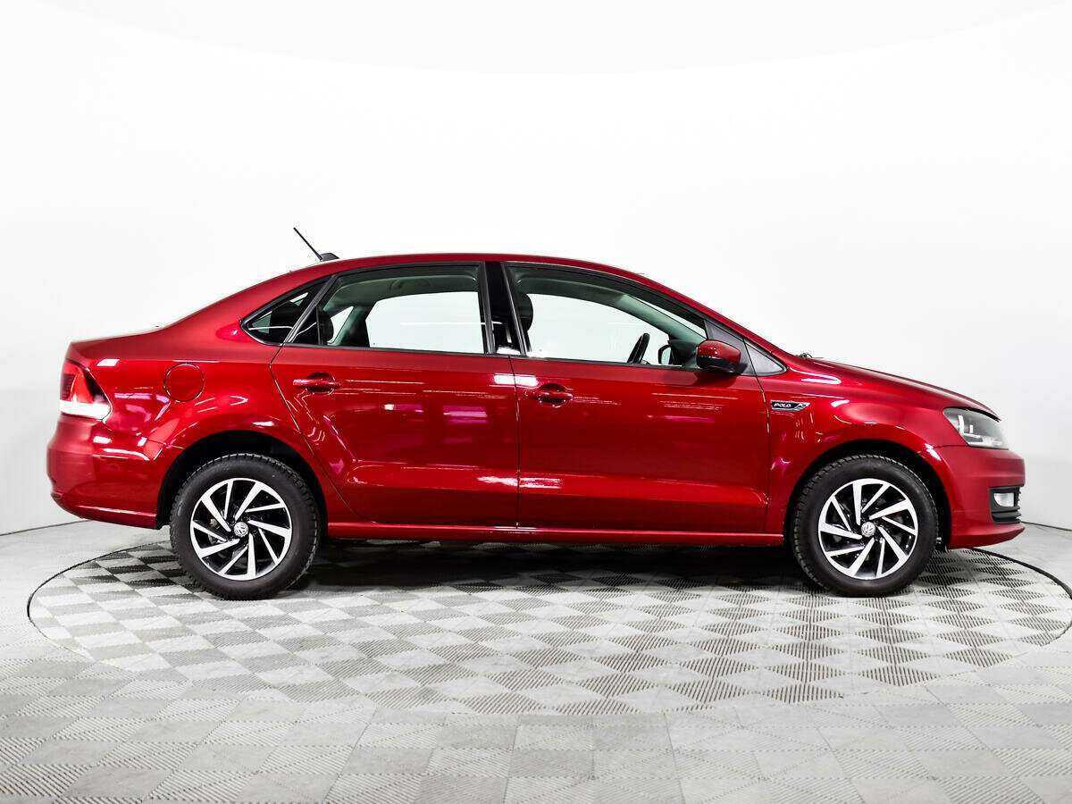 Купить Volkswagen Polo с пробегом. Фото: #3