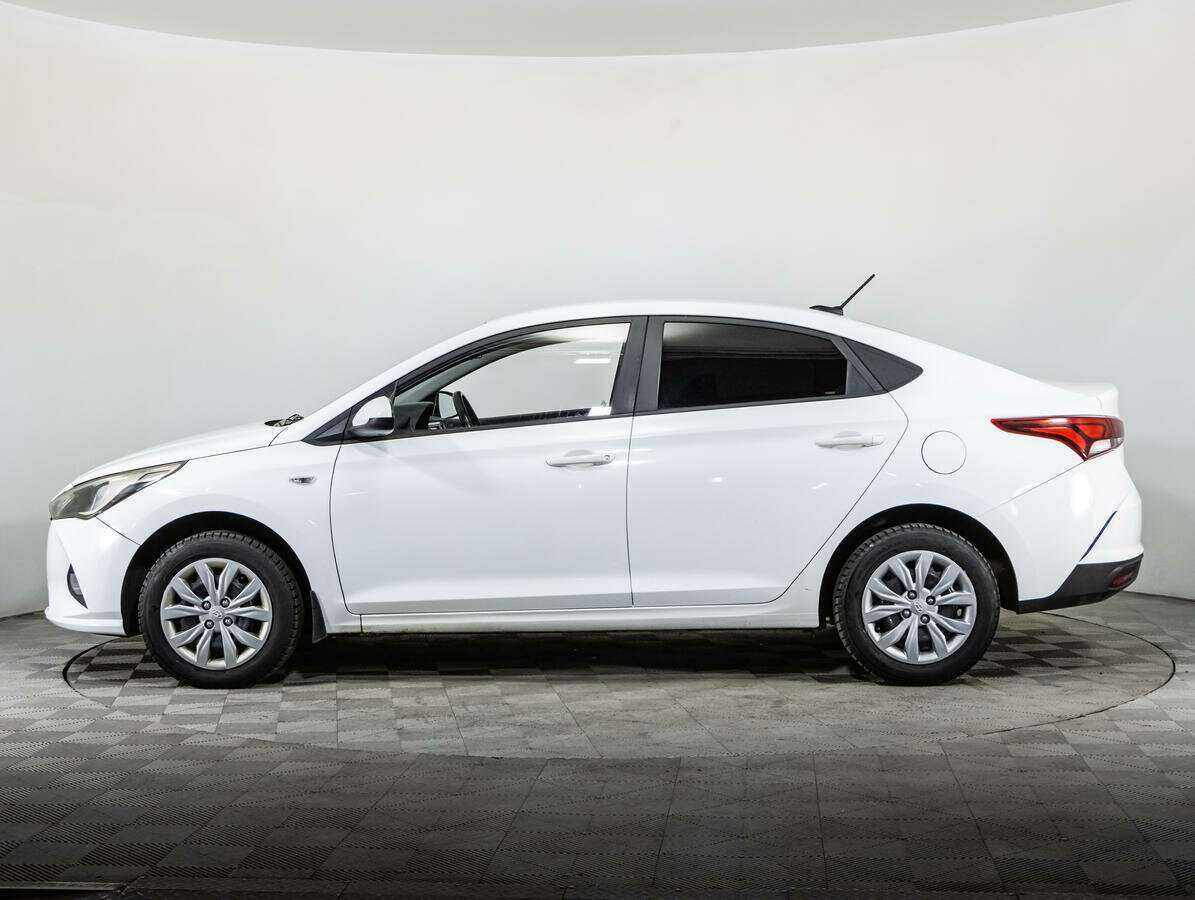 Купить Hyundai Solaris с пробегом. Фото: #6