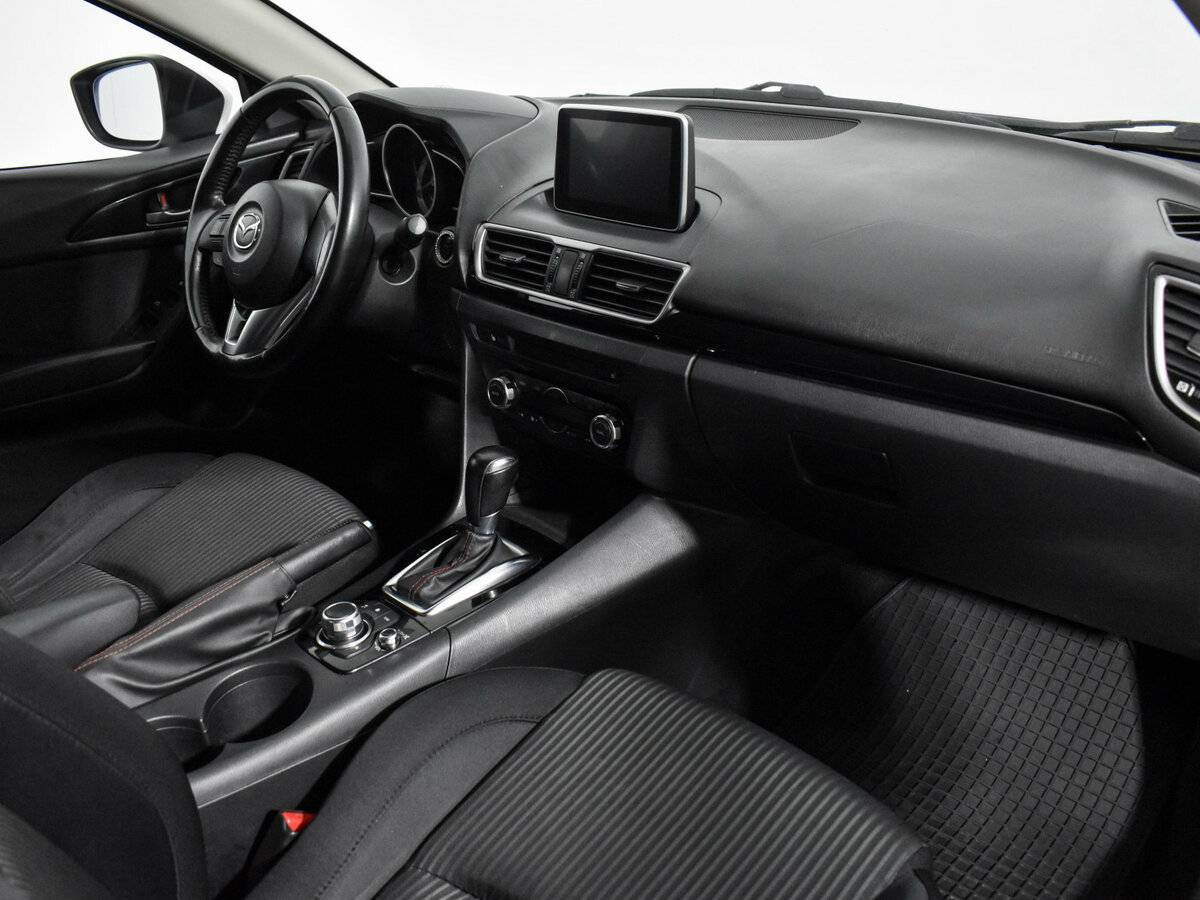 Купить Mazda 3 с пробегом. Фото: #9