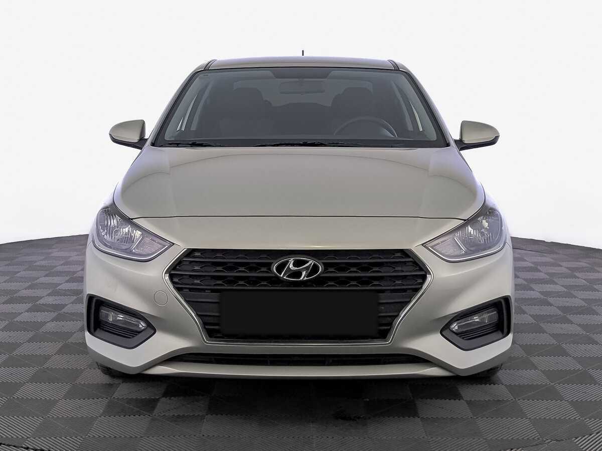 Купить Hyundai Solaris с пробегом. Фото: #1