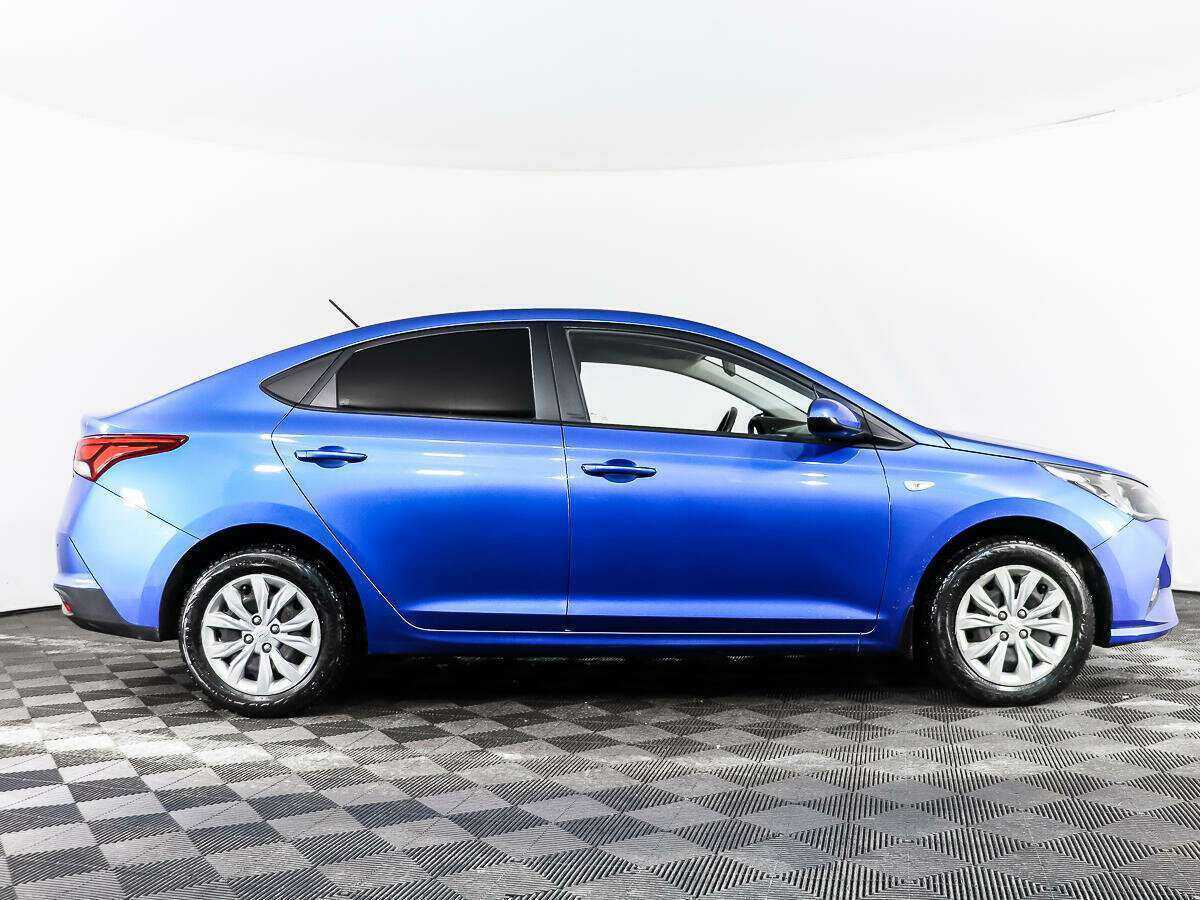 Купить Hyundai Solaris с пробегом. Фото: #3