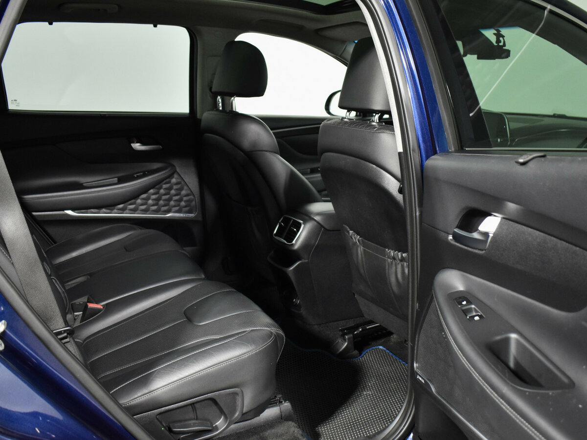 Купить Hyundai Santa Fe с пробегом. Фото: #11